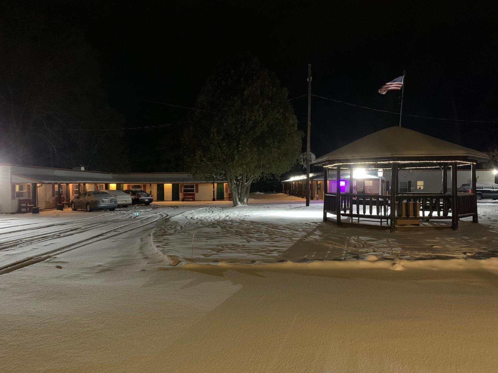 Tour Inn Motel Howard City Luaran gambar